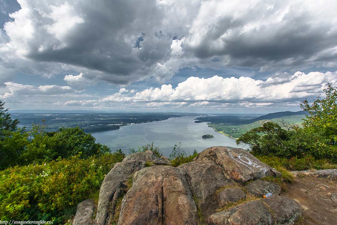 storm king hike view